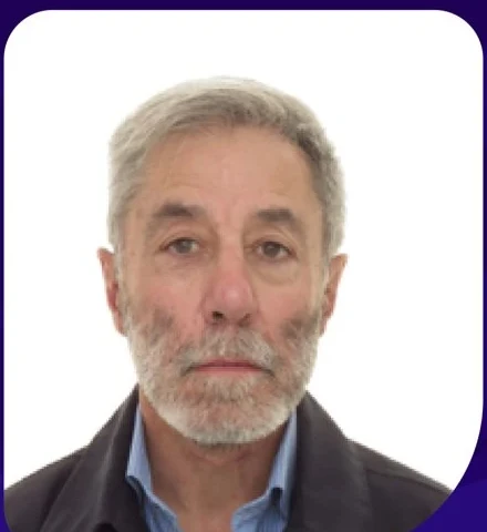 Fotografía oficial de Dr. Roberto Valencia G.